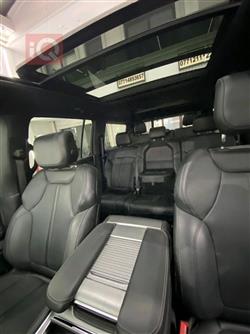 Jeep Wagoneer